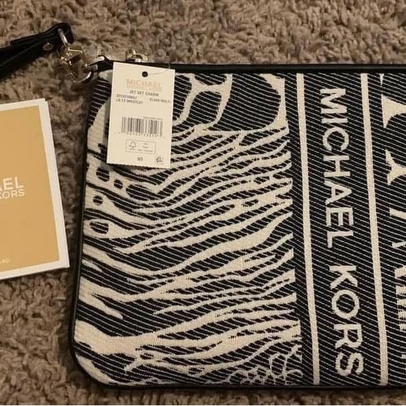 Michael Kors Black and White Wristlet Bag - Picture 1 of 6